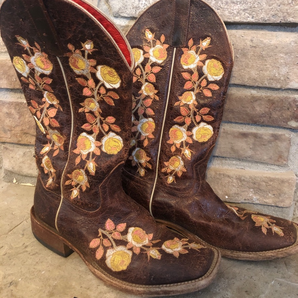 Macie Bean size 9 chocolate Rosa Lee boots